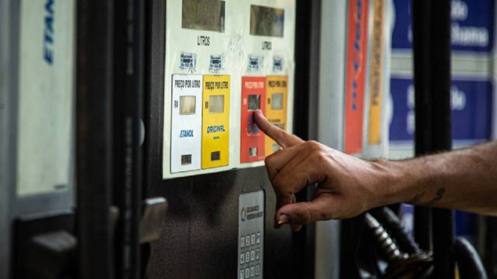 Congelamento do ICMS sobre combustíveis é prorrogado até 31 de março