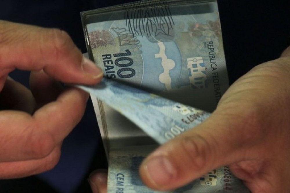 Caixa paga Auxílio Brasil a cadastrados com NIS final 0