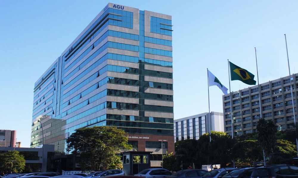 AGU pede bloqueio de bens de 40 presos por depredação em atos de vandalismo em Brasília