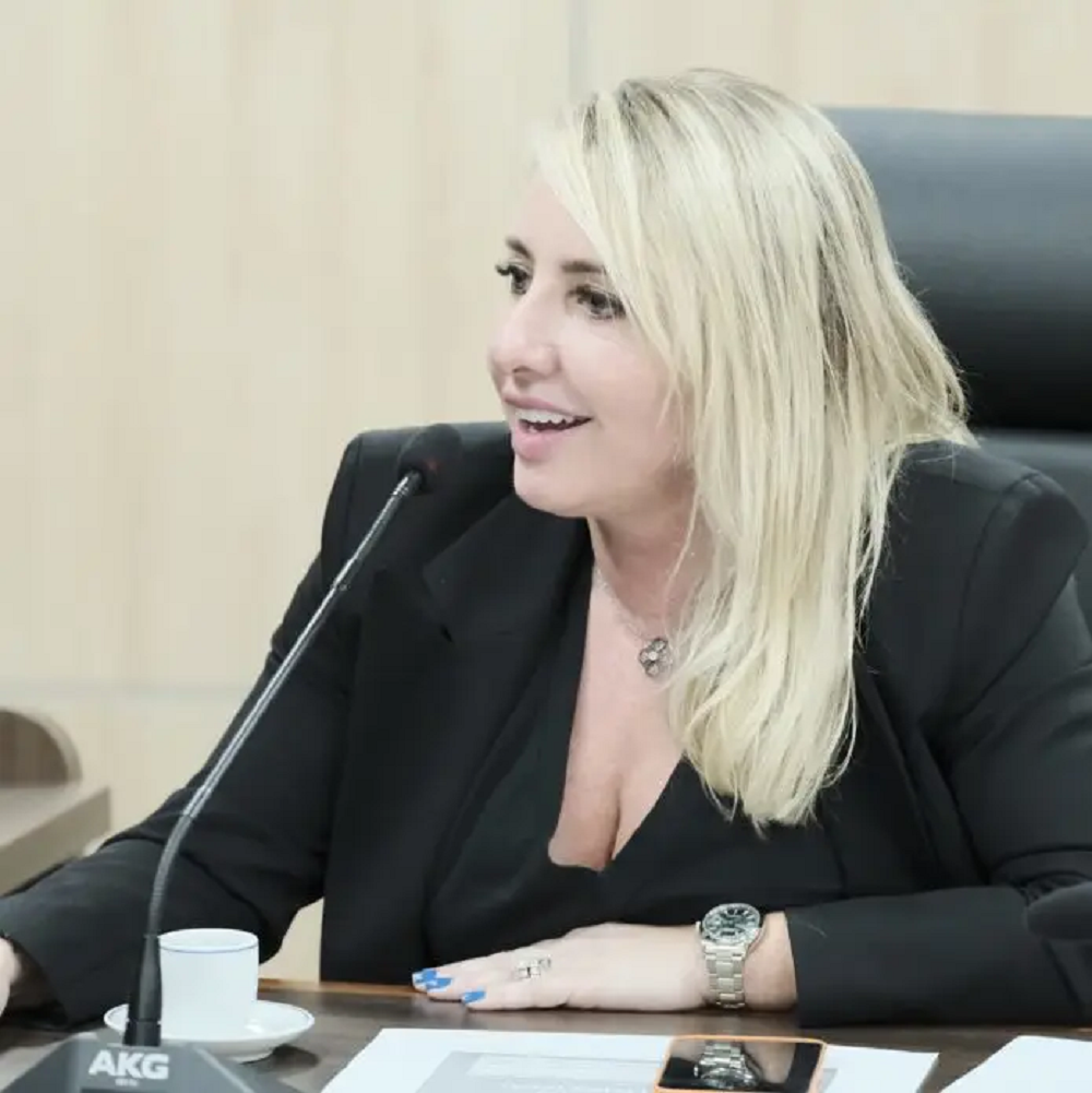 Deputada Ieda Chaves aciona autoridades após vídeo de maus-tratos a cachorro em Porto Velho