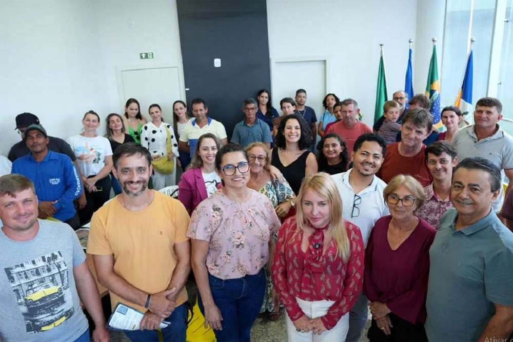 Deputada Ieda Chaves anuncia R$ 3 milhões para Espigão do Oeste durante visita à prefeitura