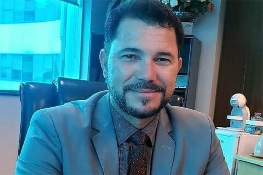 Governador nomeia Elias Resende interino na Casa Civil