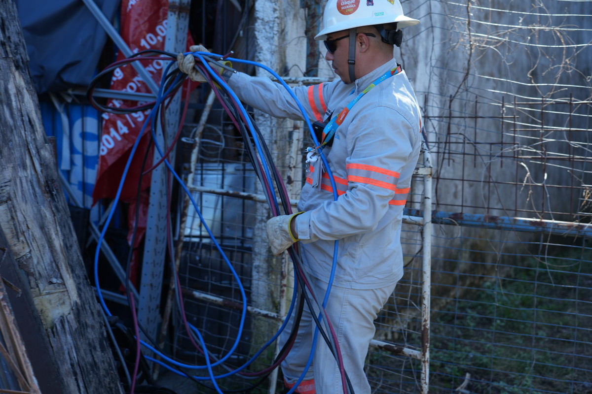 ROUBO DE FIOS ELETRICOS