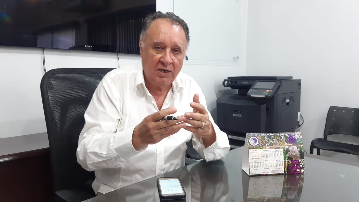 ARTIGO: O ALERTA DA FRANÇA: CONTAS DESCONTROLADA SÃO O CAMINHO CERTEIRO DO ATRASO – Por Silvio Persivo