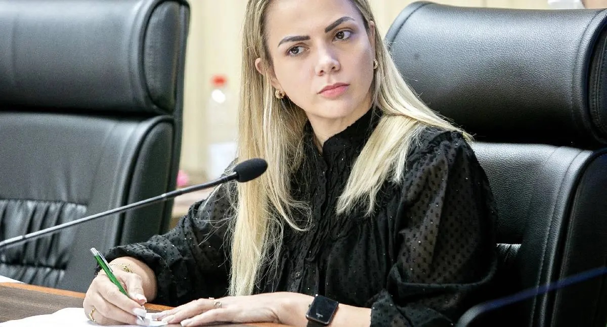 Deputada Cláudia de Jesus propõe pacto contra feminicídio em RO