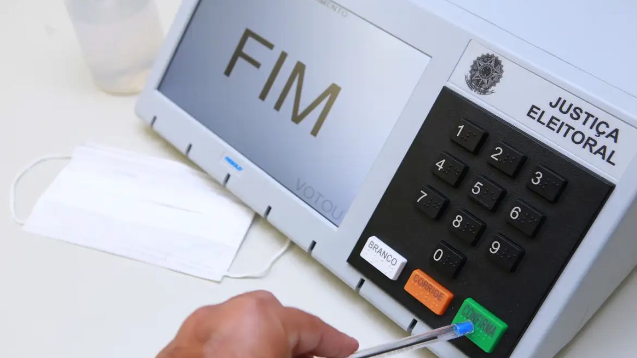 Prazo para pedir voto em trânsito começa nesta segunda (20)